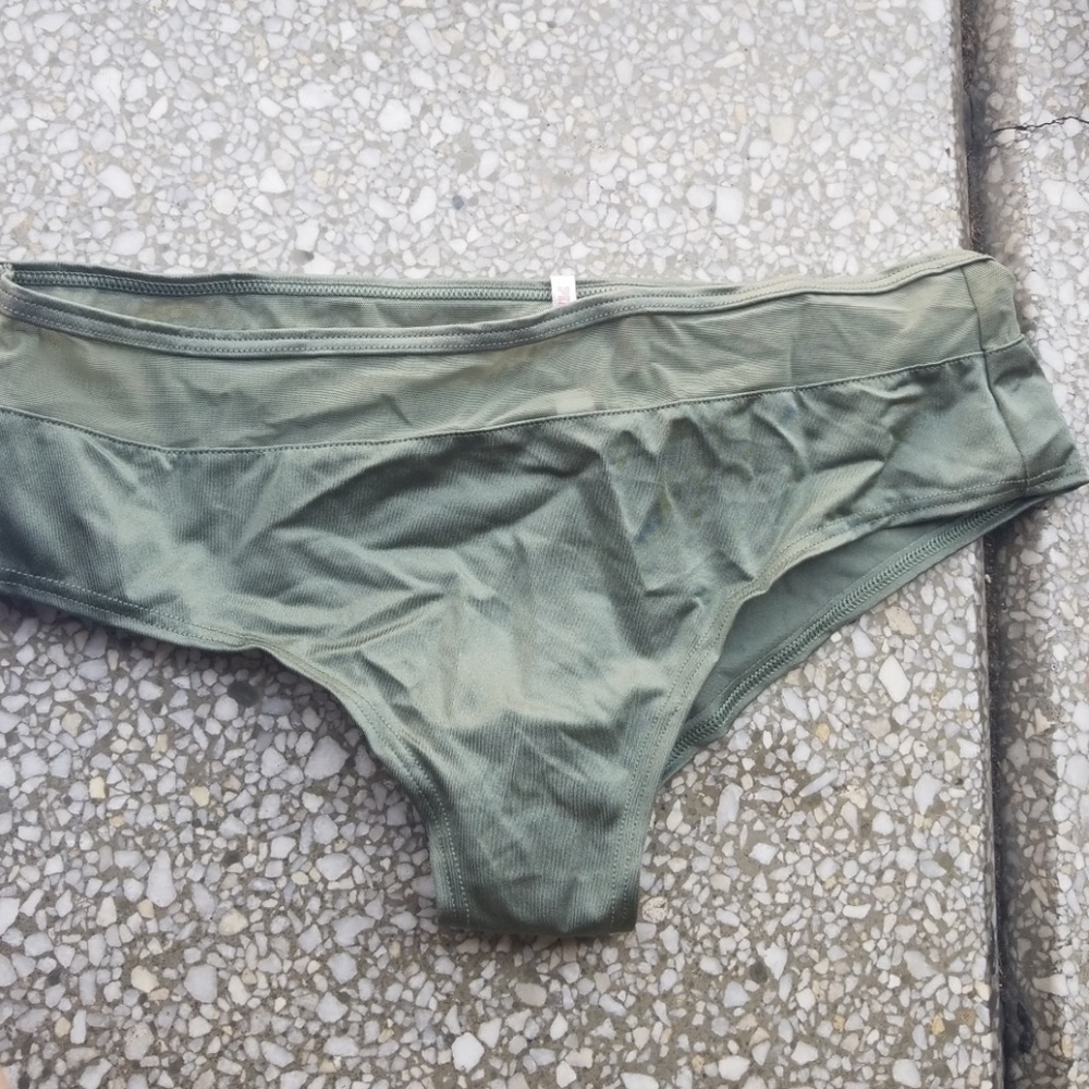 VS P!nk underwear